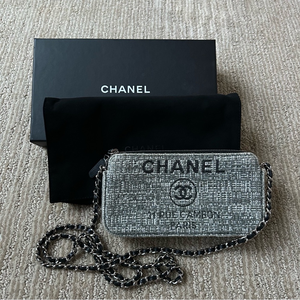 🔥⬇️CHANEL Tweed Toile Charcoal Purse
